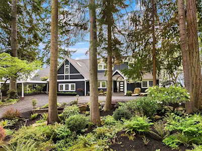 13002 Sunrise Dr NE Bainbridge Island, WA 98110
