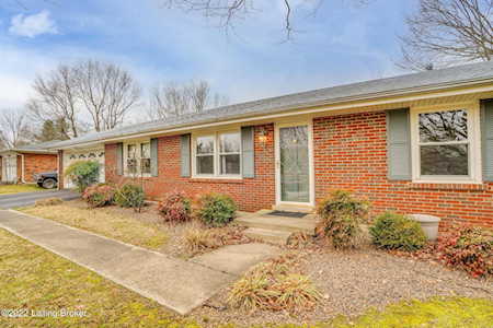 166 Woodlark Rd Versailles, KY 40383