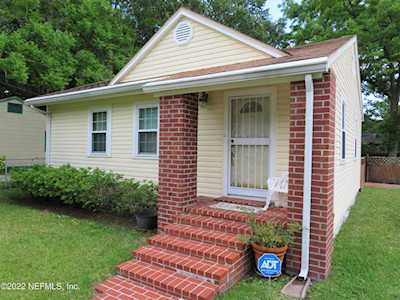 3136 3rd St Cir Jacksonville, FL 32254