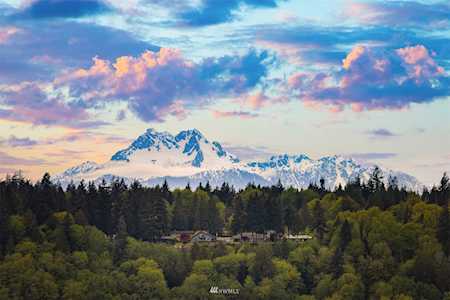 11583 Battle Point Dr NE Bainbridge Island, WA 98110