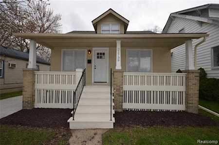 21739 Rein Ave Eastpointe, MI 48021
