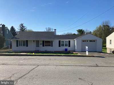 307 Chestnut St W Wrightsville, PA 17368