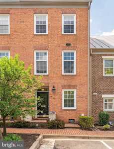 1156 Pitt St N Alexandria, VA 22314