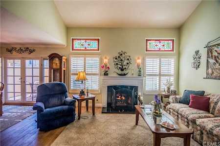 18174 Arbor Ct Fountain Valley, CA 92708