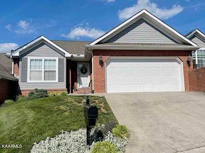 8743 Carriage House Way Knoxville, TN 37923