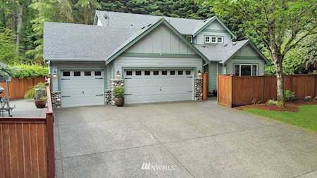25723 W Lake Wilderness Dr SE Maple Valley, WA 98038