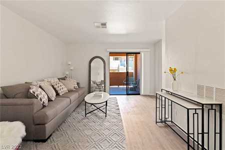 3151 Soaring Gulls Dr #1103 Las Vegas, NV 89128