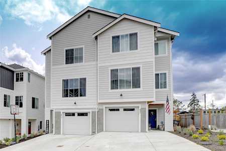 873 NW Highgarden Dr Bremerton, WA 98311