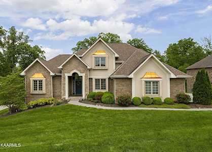 1040 Oak Chase Blvd Lenoir City, TN 37772