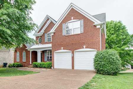 5841 Sterling Oaks Dr Brentwood, TN 37027