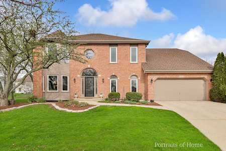 665 Westridge Ct Aurora, IL 60504
