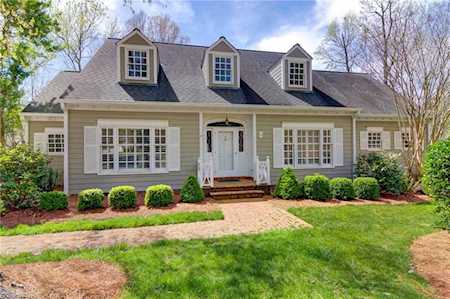 9 Saint Augustine Square Greensboro, NC 27408