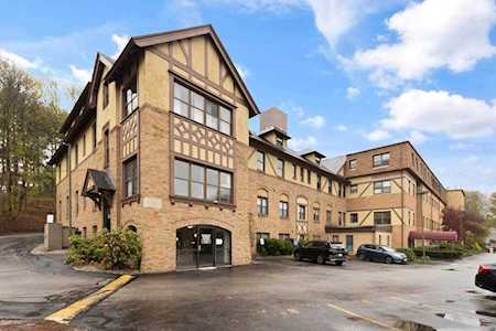 1029 Pleasant St #25 Worcester, MA 01602