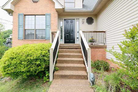 212 Woodfield Cv Nashville, TN 37211