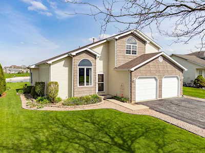 1708 Addleman St Joliet, IL 60431