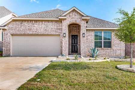 4723 Crestwood Drive Haltom City, TX 76137