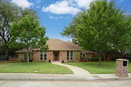 4223 High Star Lane Dallas, TX 75287