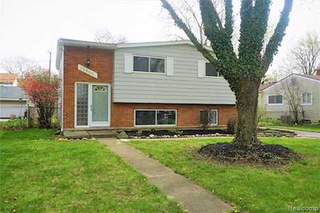 18980 Brentwood St Livonia, MI 48152