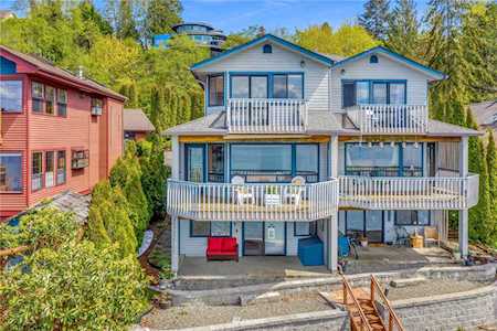 1821 East Bay Dr NE Olympia, WA 98506