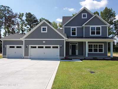 2200 Three Oaks Drive Greenville, NC 27858