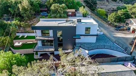 9459 Healy Trl Chatsworth, CA 91311