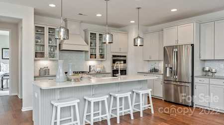 111 Crossvine Dr Mooresville, NC 28117
