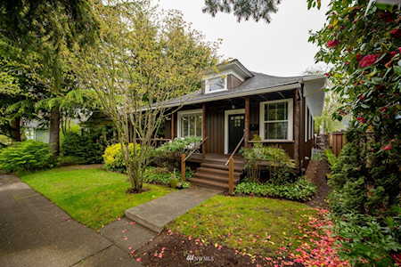 2312 N 63rd St Seattle, WA 98103