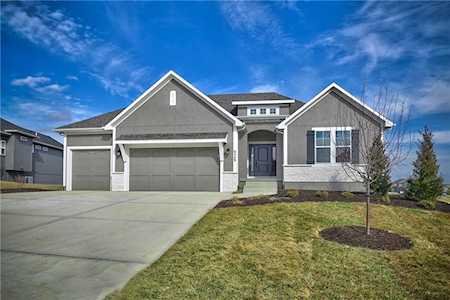 6549 Mccormick Dr Shawnee, KS 66226