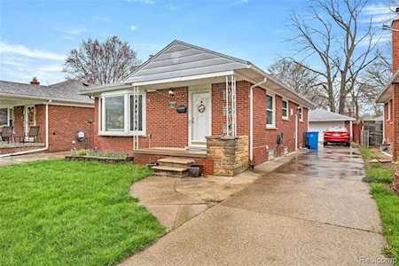 6879 Colonial St Dearborn Heights, MI 48127