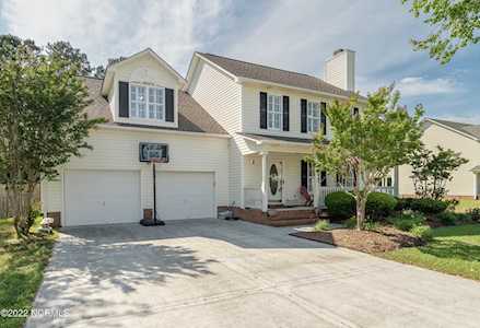 207 Portland Place Jacksonville, NC 28539
