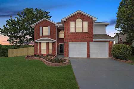 3901 Silver Meadow Lane Grand Prairie, TX 75052