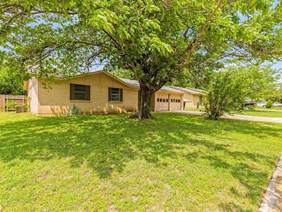 6720 Rustic Drive Forest Hill, TX 76140