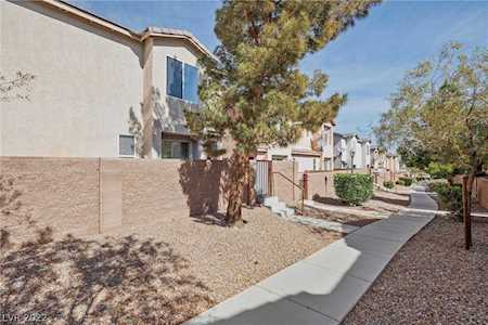 2126 Betty Davis St Las Vegas, NV 89142