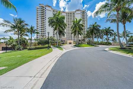 1050 Borghese Ln #1703 Naples, FL 34114