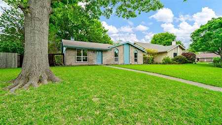 2904 Chancellor Drive Plano, TX 75074