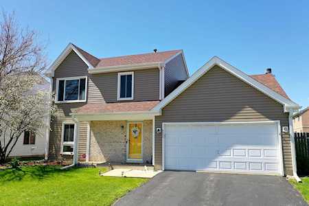 602 East Ave Streamwood, IL 60107