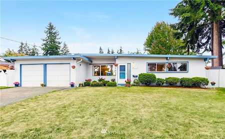 15226 SE 1st Place Bellevue, WA 98007