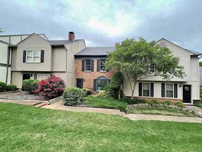 7014 Country Dr Germantown, TN 38138