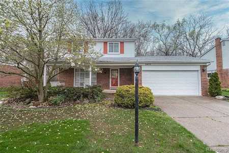 8409 Sandpiper St Canton Twp, MI 48187