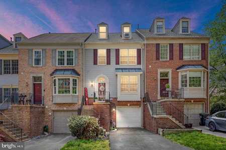 8809 Eagle Rock Ln Springfield, VA 22153