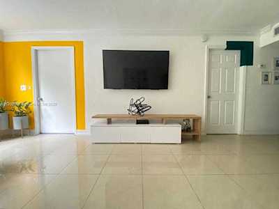 9430 Live Oak Pl #307 Davie, FL 33324