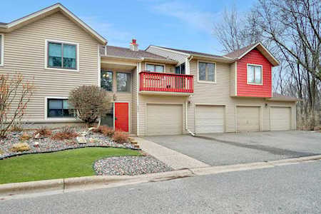 6095 Courtly Alcove #A Woodbury, MN 55125