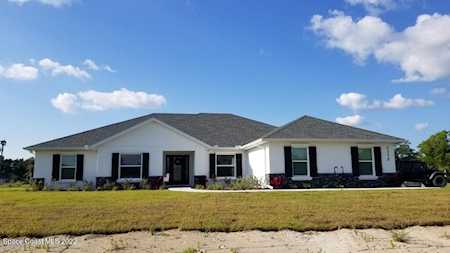 2805 Fawn Lake Boulevard Mims, FL 32754
