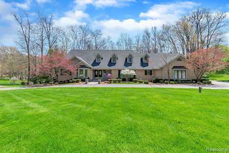 9312 Sycamore Trl Brighton Twp, MI 48114