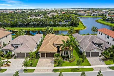 9724 Rennes Lane Delray Beach, FL 33446