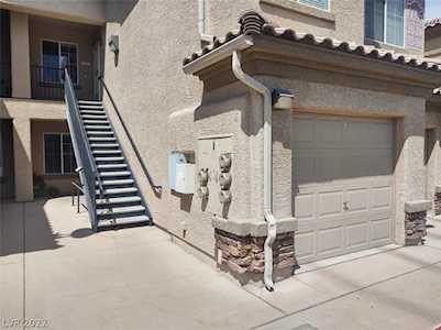 6695 Caporetto Ln #103 North Las Vegas, NV 89084