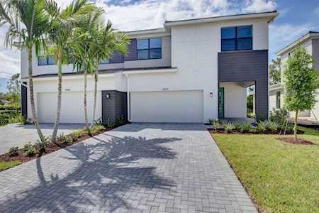 4439 Arcturus Lane Lake Worth Beach, FL 33467
