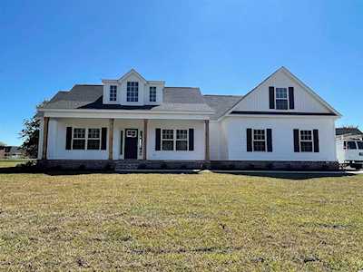 691 Sunny Pond Ln. Aynor, SC 29511