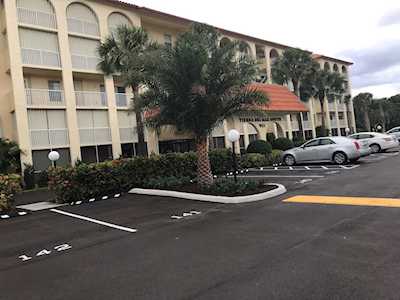 951 De Soto Road #427 Boca Raton, FL 33432
