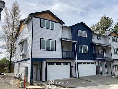319 S 48th Ct #13 Renton, WA 98055